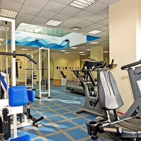 ومركز مؤتمرات تاور مطار جينوفا جنوة